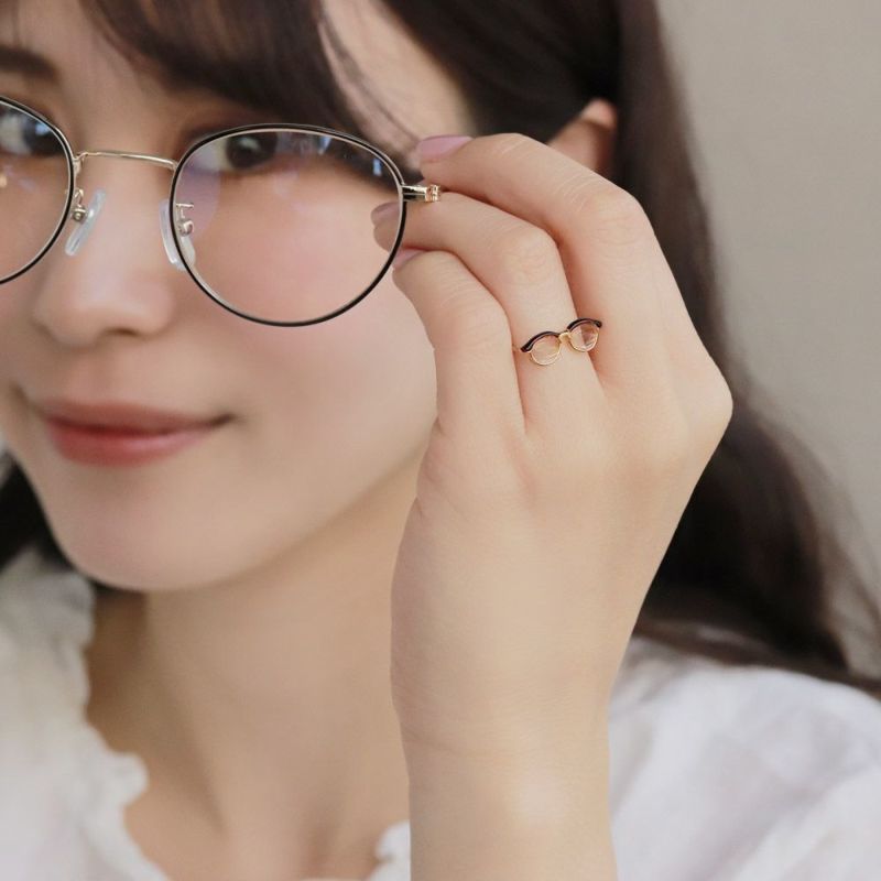 Spectacle Ring Using Stylish Eyeglasses Ring