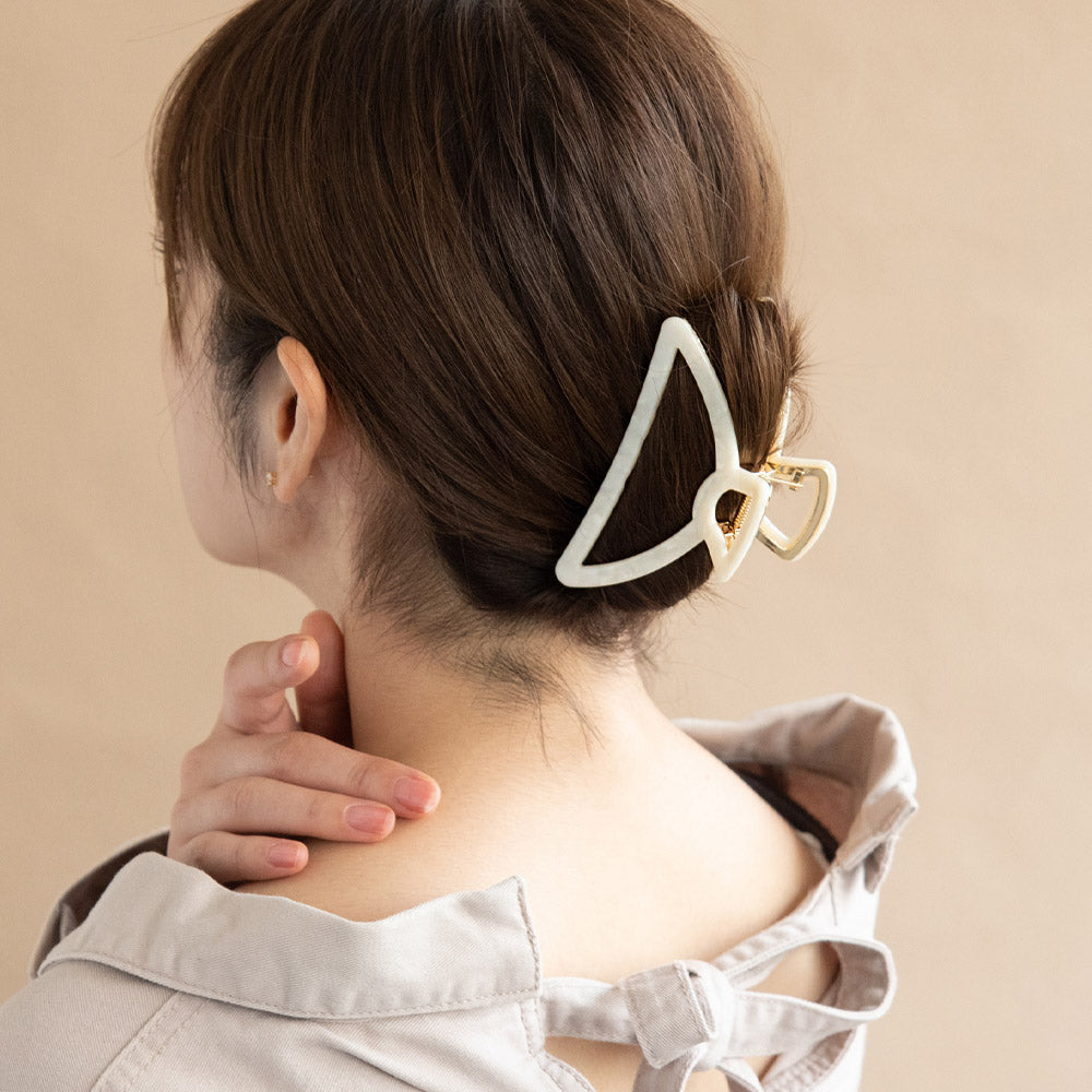 Cutout D Shaped Hair Clip