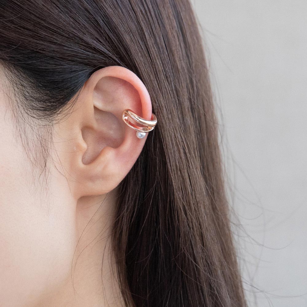 Rose Silver Pearl Cutout Ear Cuff