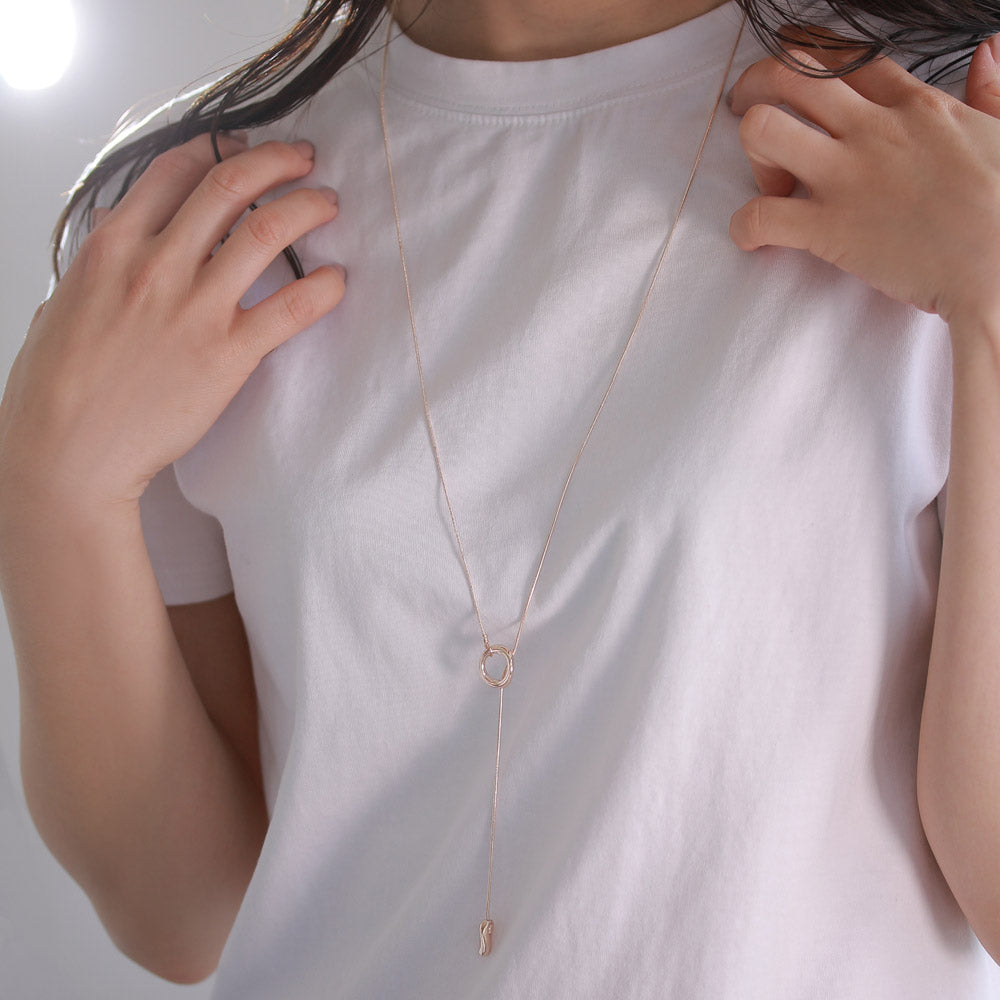 Rose Silver Puffy Circle Lariat Necklace