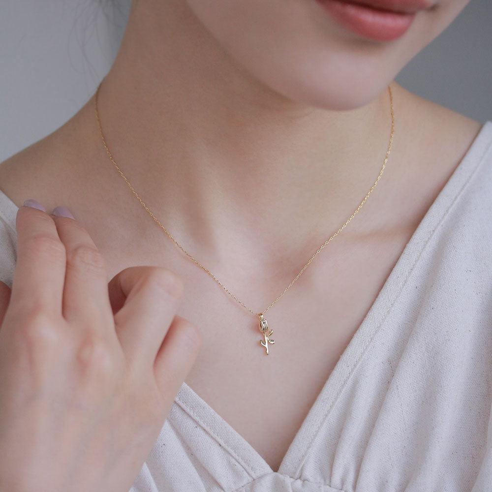 Tulip Petite Necklace