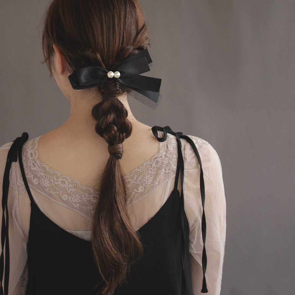 Pearl Detail Black Bow Barrette