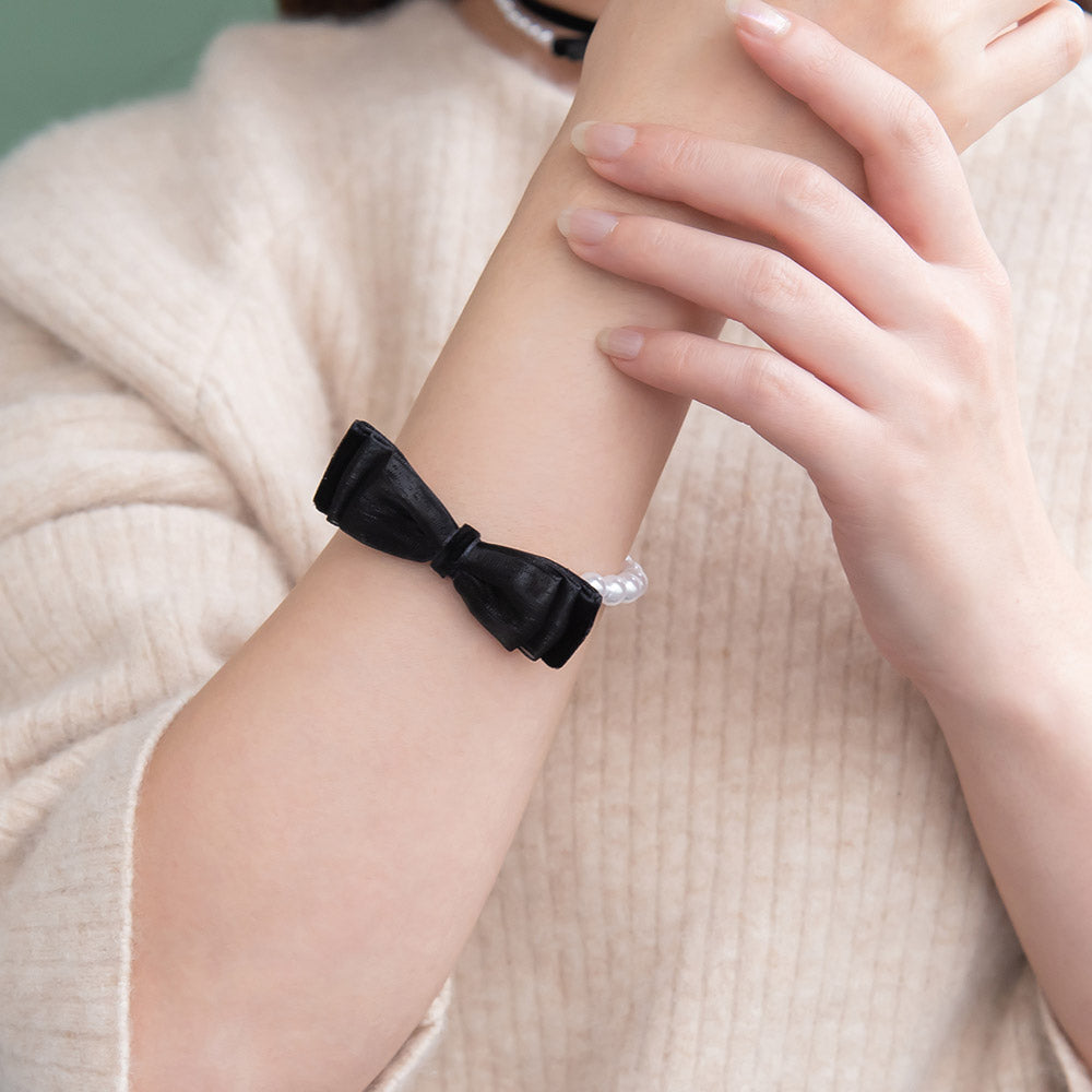 Black Velvet Bow Pearl Bracelet