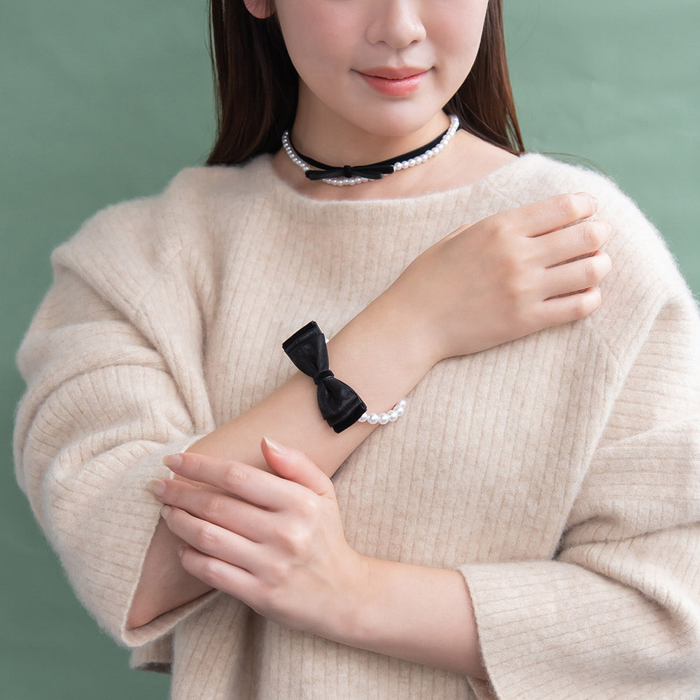 Black Velvet Bow Pearl Bracelet
