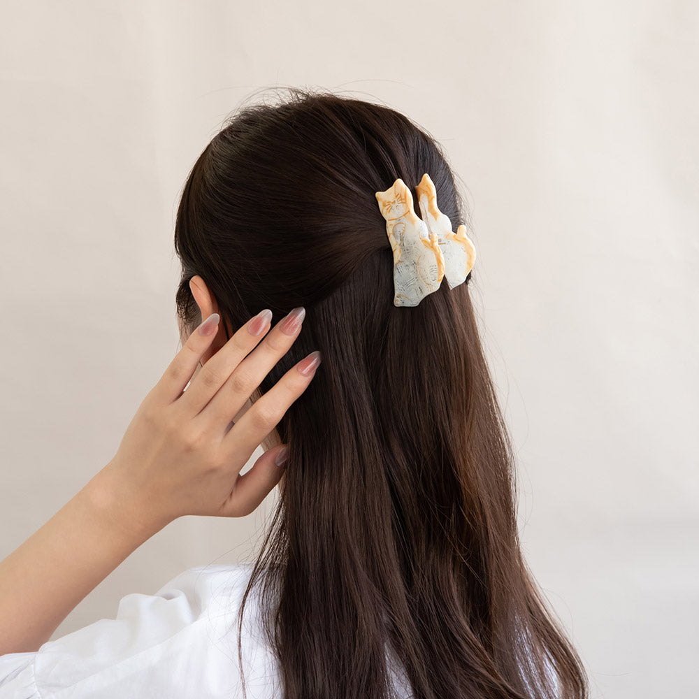 Laid Back Cat Hair Claw Clip