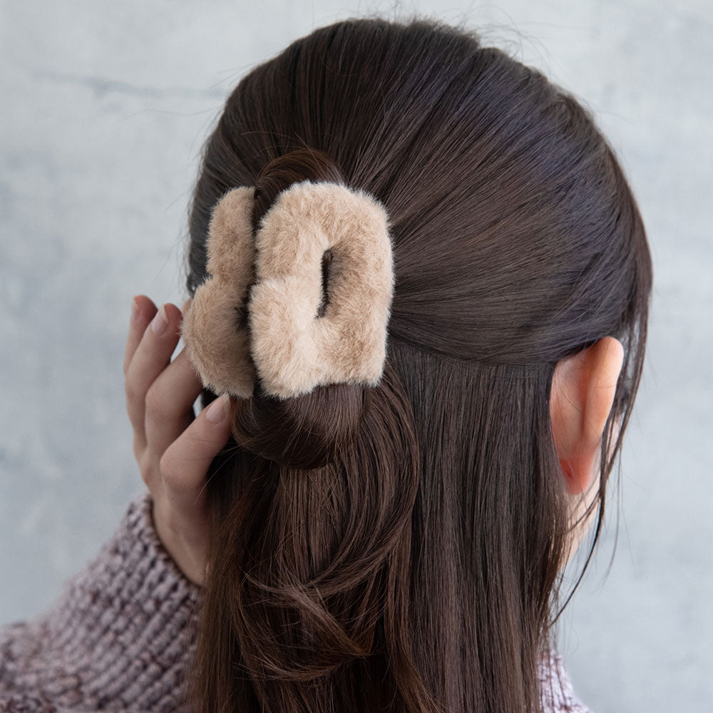 Fluffy Heart Hair Claw
