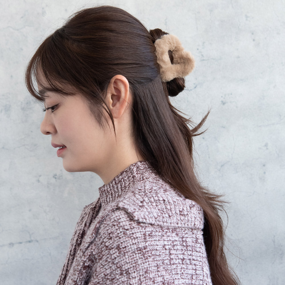 Fluffy Heart Hair Claw