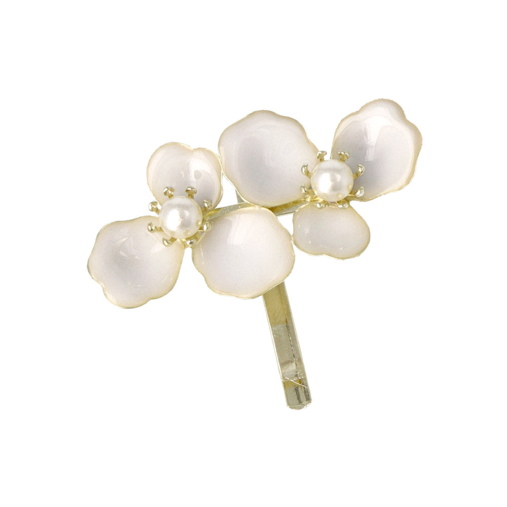 Three Petal Flower Pony Hook