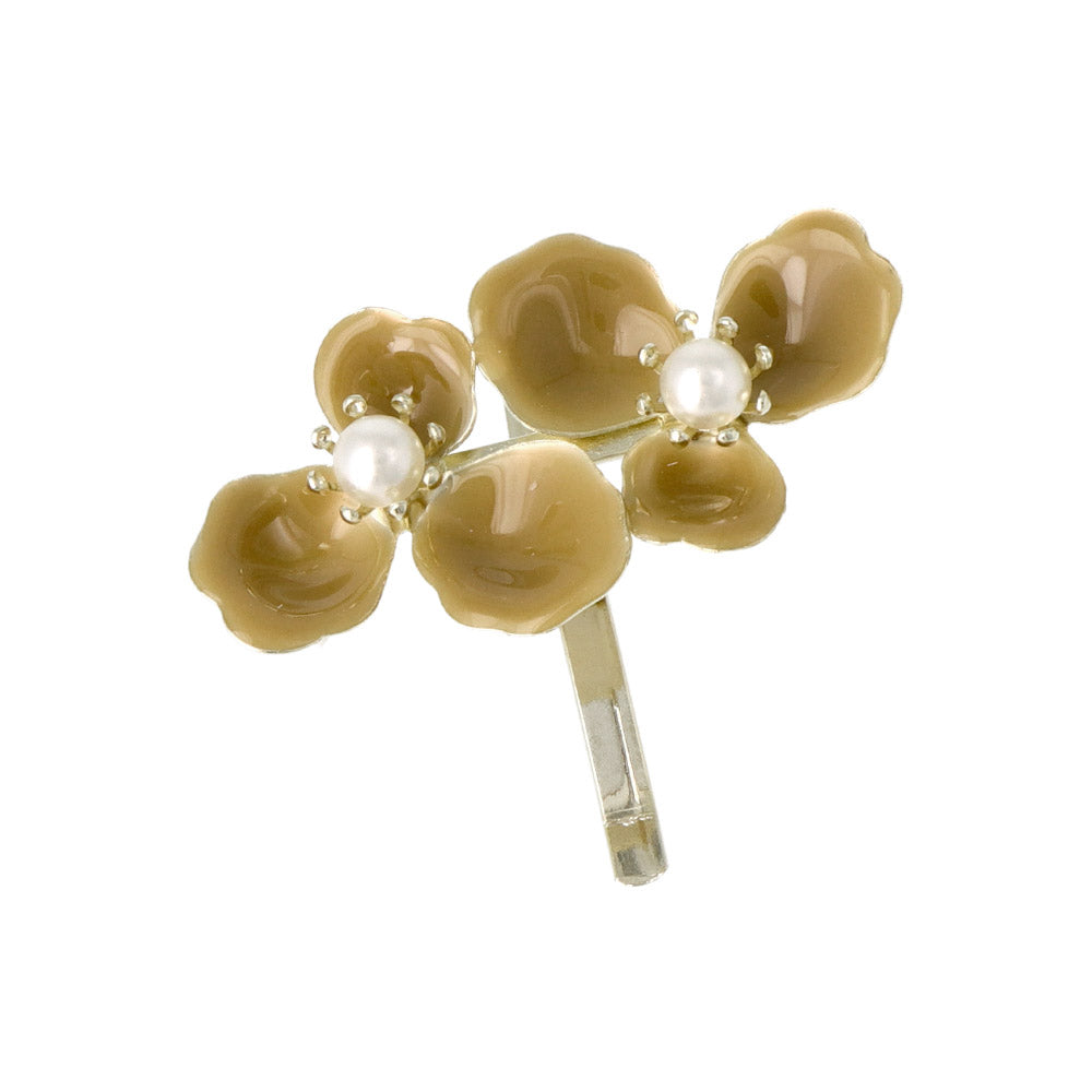 Three Petal Flower Pony Hook