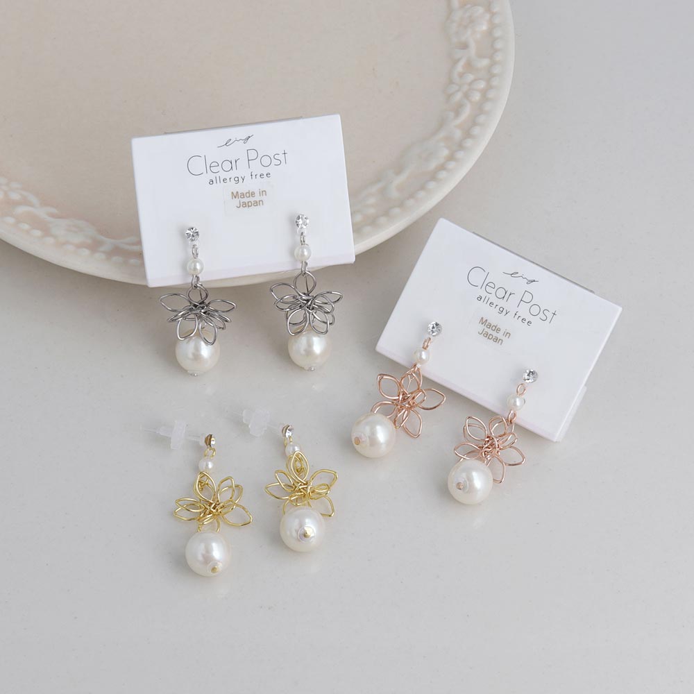 Flower and Pearl Drop Plastic Earrings - osewaya