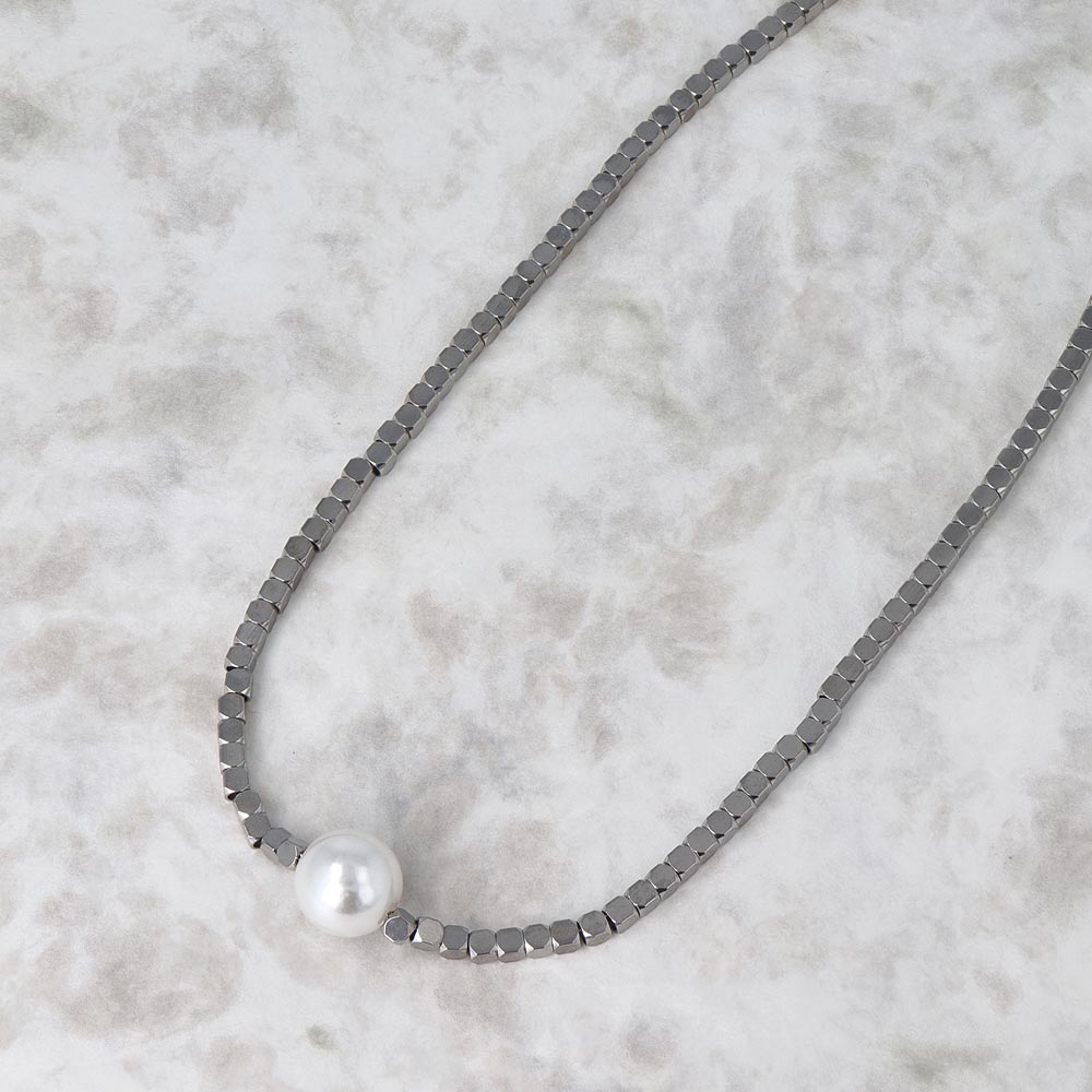 Cube Bead Single Pearl Necklace