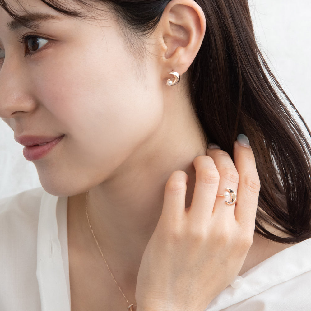 Rose Silver Pearlized Moon Cuff Ring