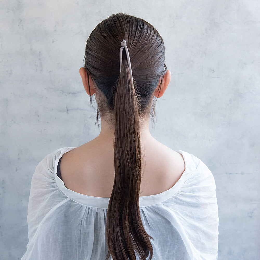 Gold Detail Muted Banana Clip