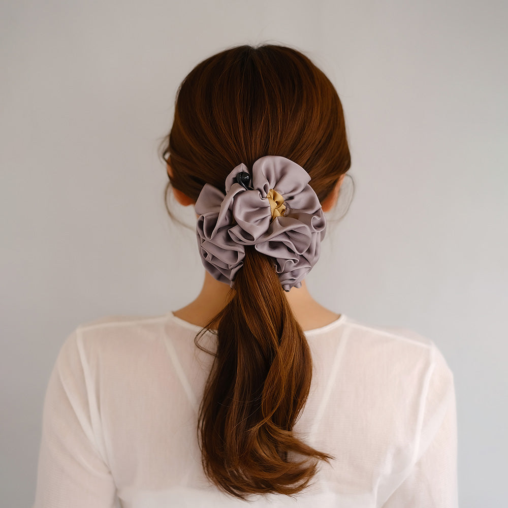 Bicolor Ruffle Banana Clip