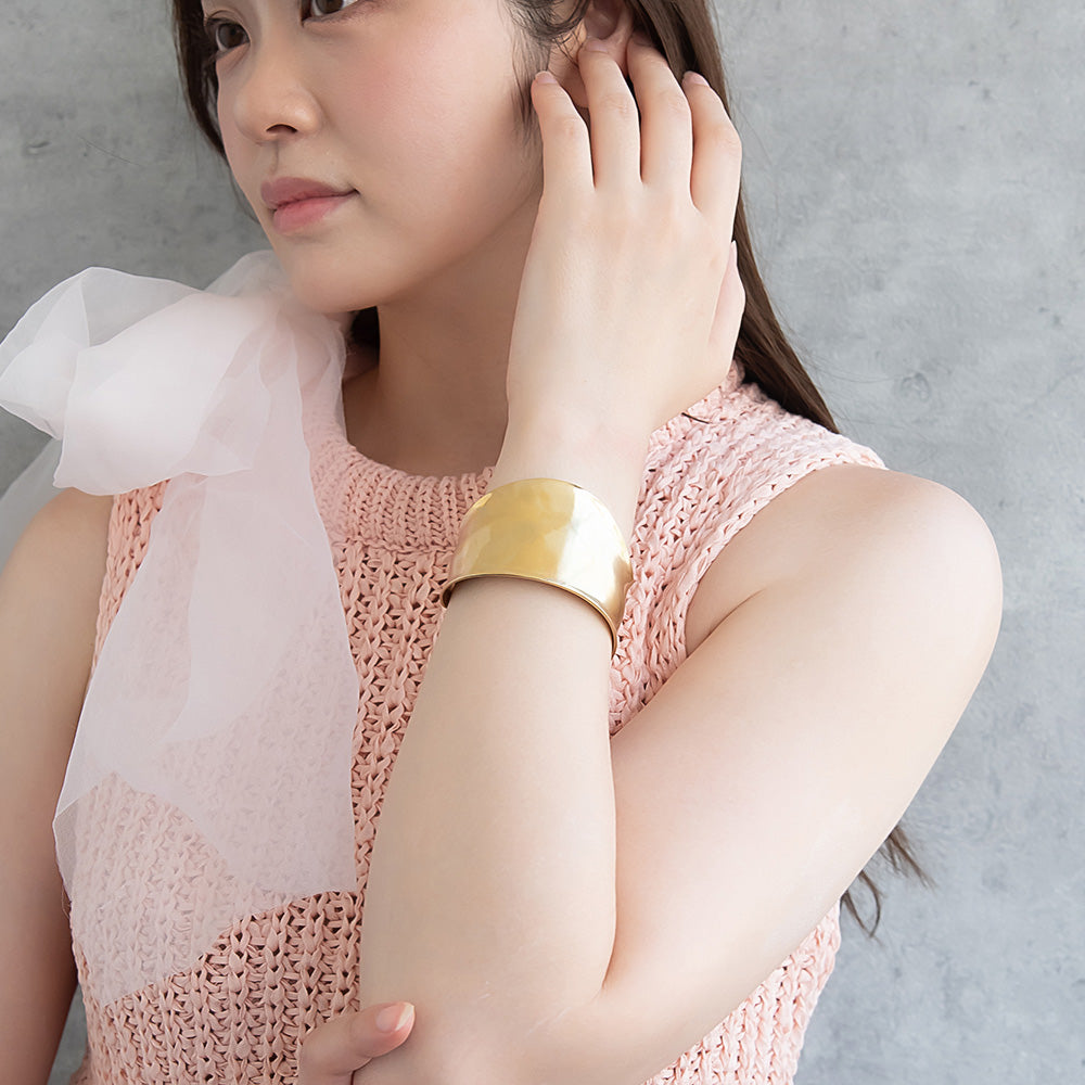 Wavy Wide Cuff Bangle