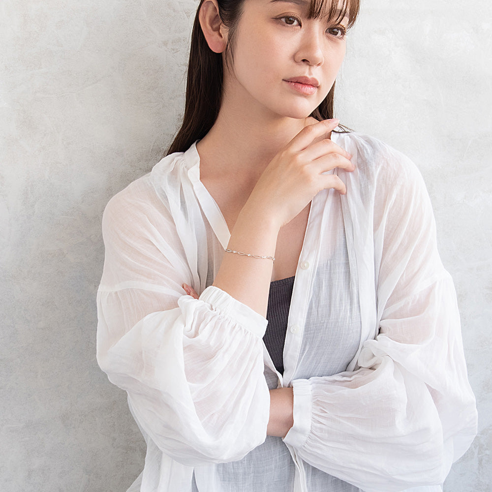 Oval Link Magnetic Clasp Bracelet