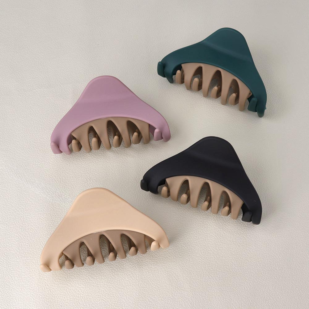 Matte Triangle Hair Claw - osewaya