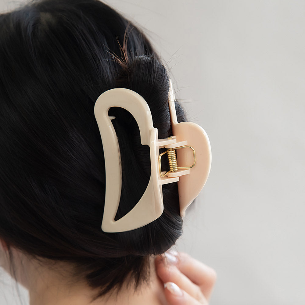 Open Heart Hair Claw