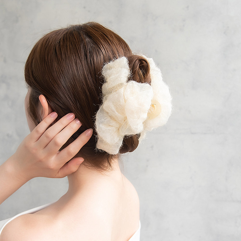 Frayed Pearl Encrusted Hair Claw - osewaya