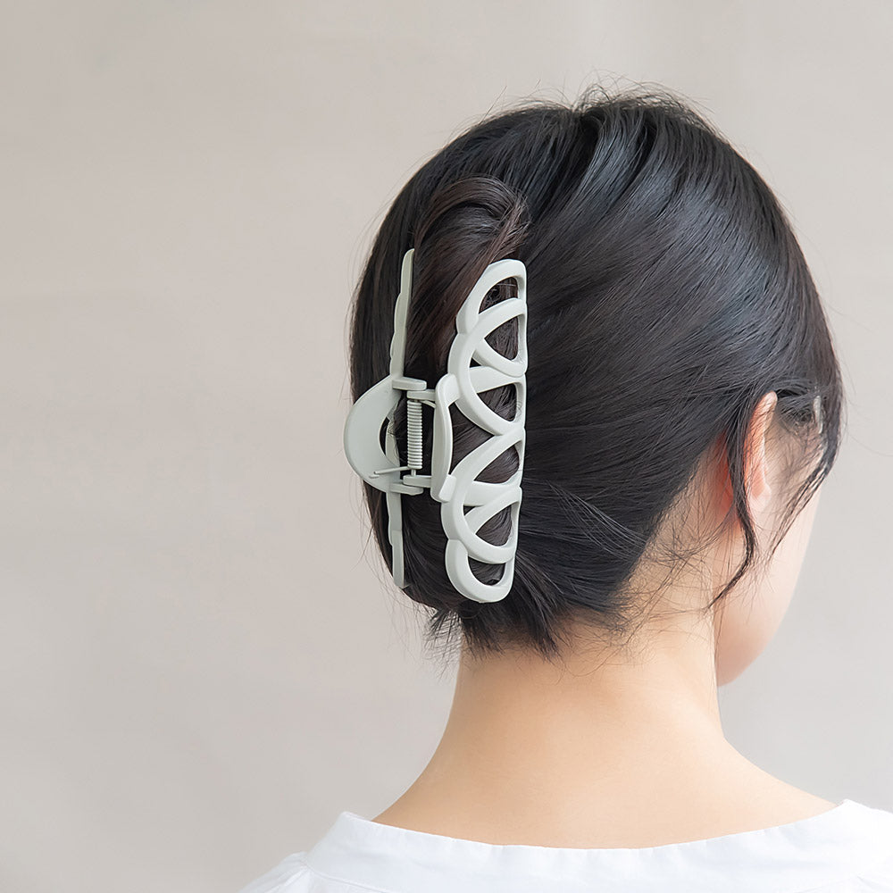 Matte Swirl Hair Claw - osewaya