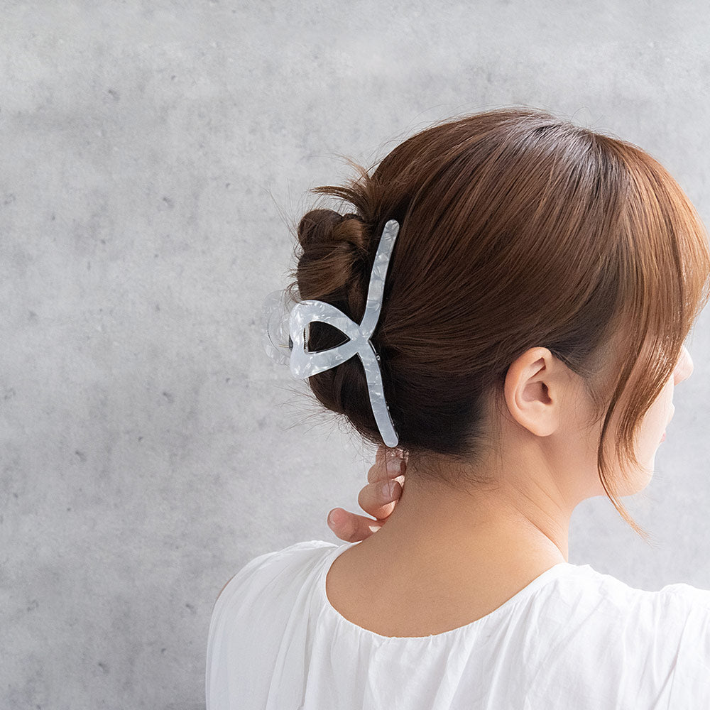 Marble Heart Loop Hair Claw - osewaya