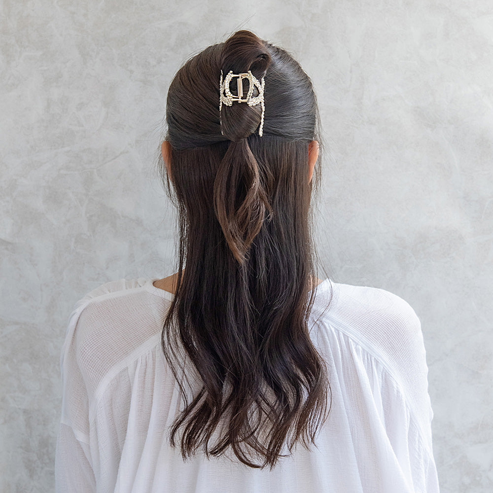 Dazzling Loop Hair Claw Clip