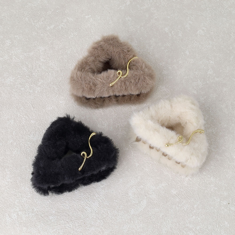 Fluffy Triangle Hair Claw