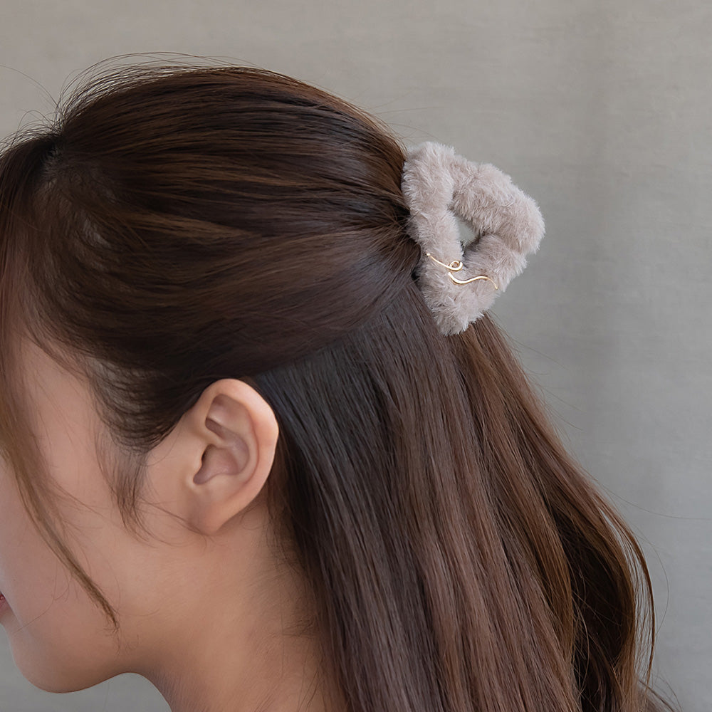 Fluffy Triangle Hair Claw