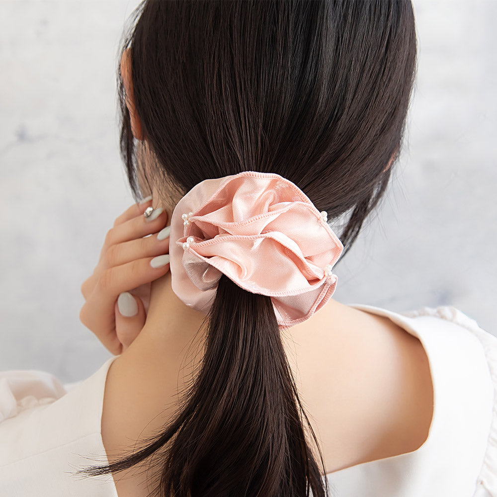 Pearl Edge Satin Scrunchie - osewaya