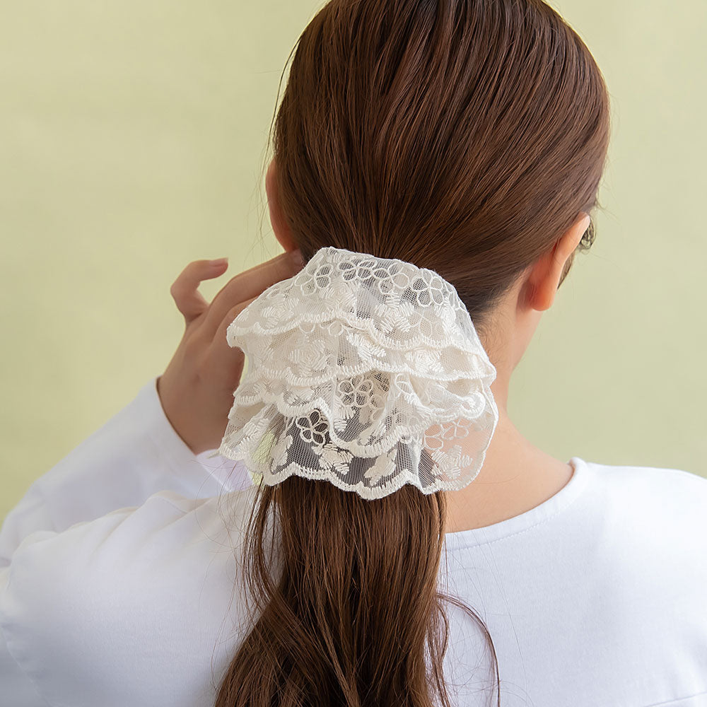 Flower Embroidery Lace Scallop Scrunchie - osewaya