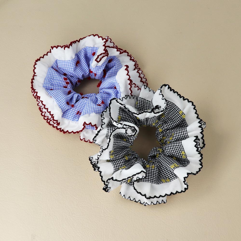 Gingham Scallop Scrunchie