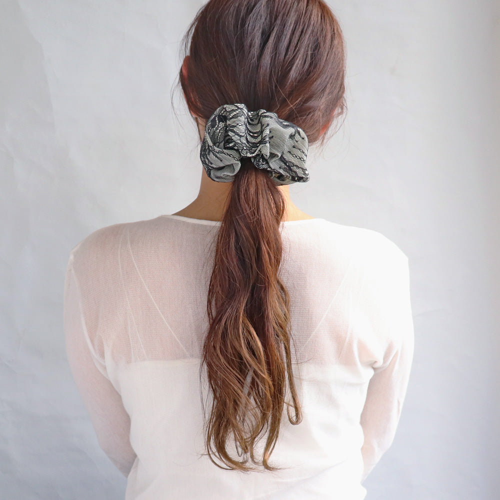 Botanical Lace Scrunchie - osewaya