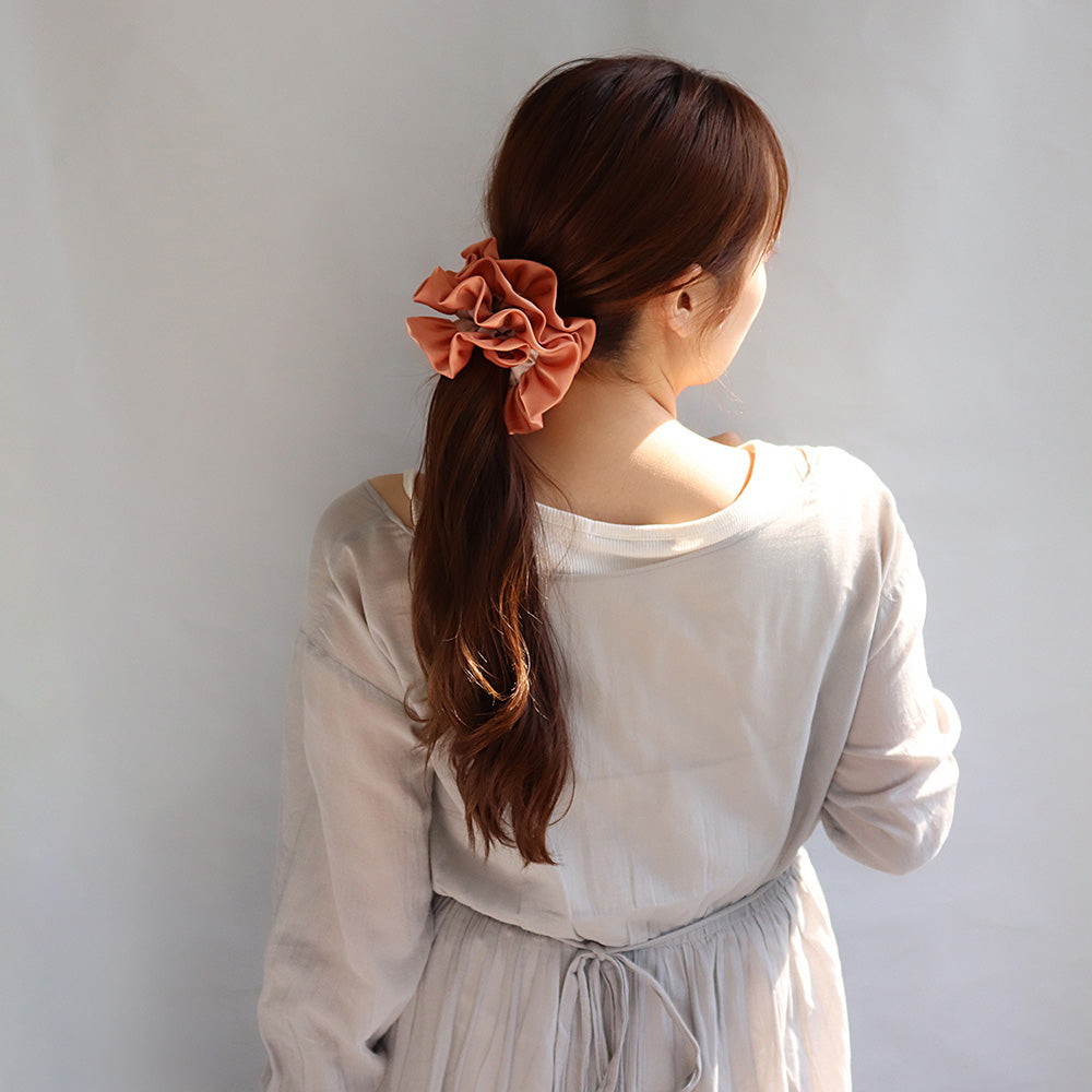 Bicolor Voluminous Scrunchie