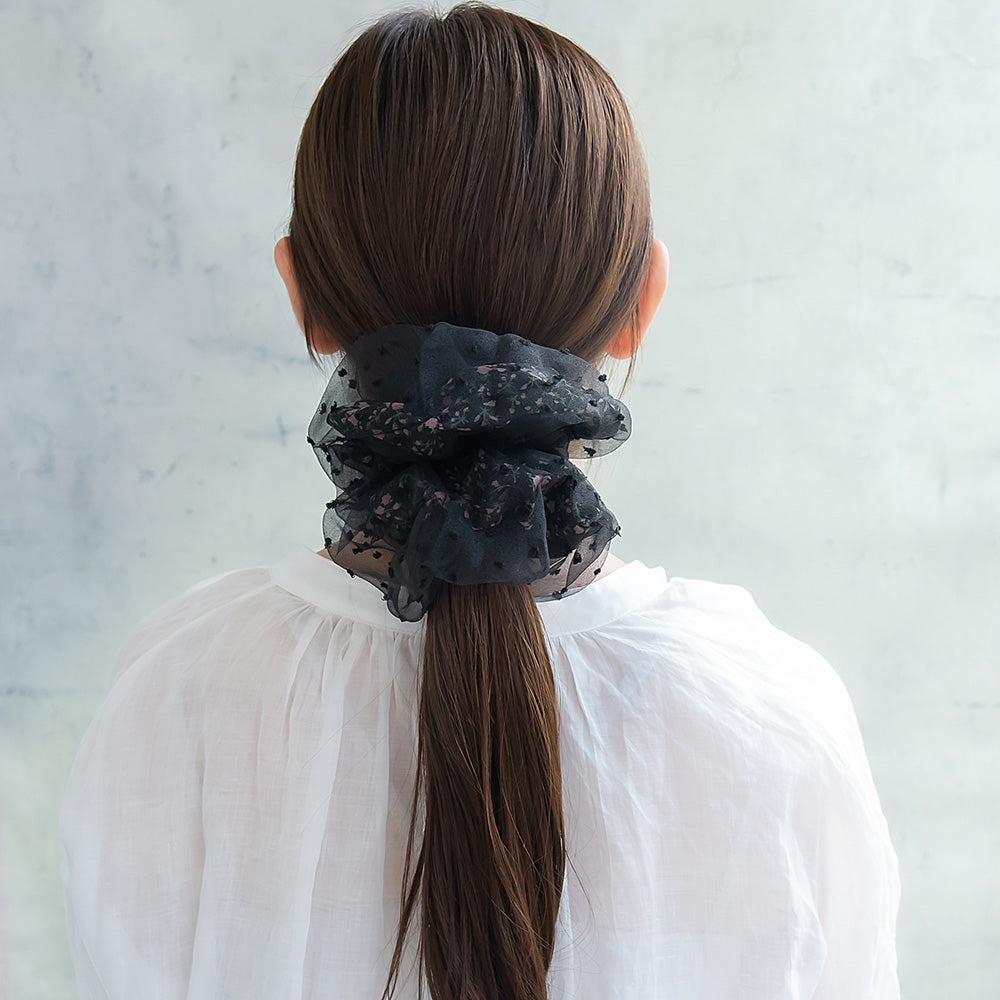 Black Dotted Lace Scrunchie - osewaya