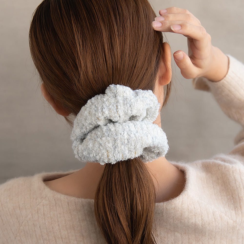 Fuzzy Voluminous Scrunchie - osewaya