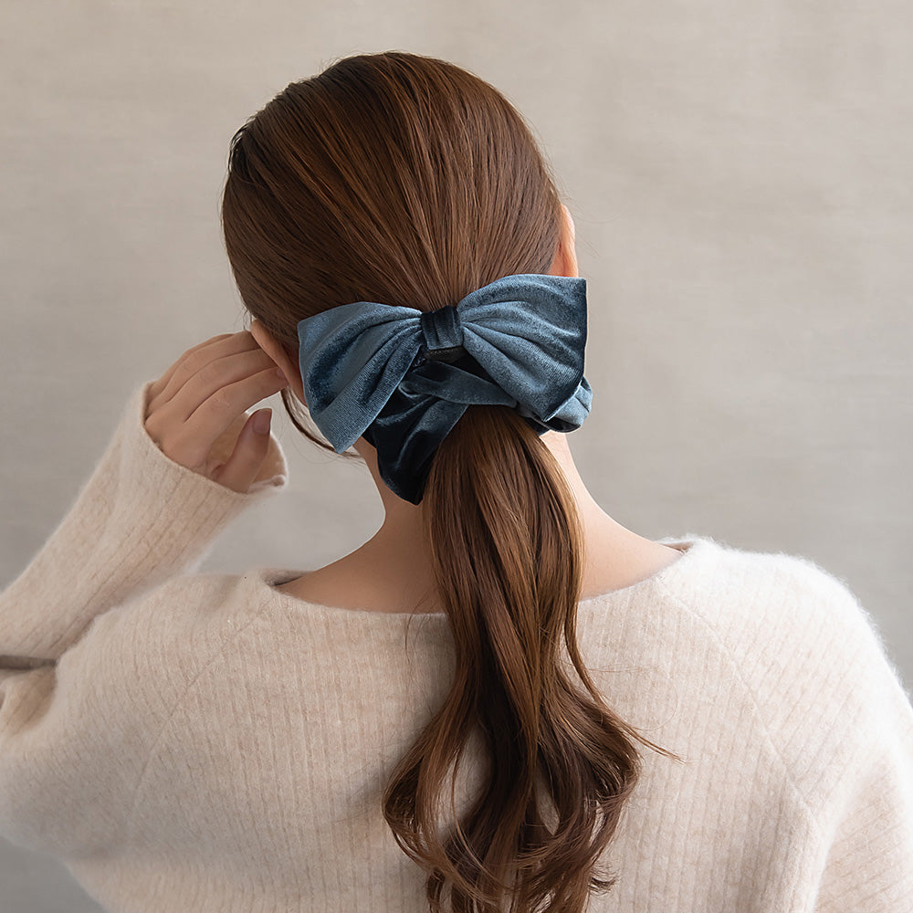 Large Velvet Bow Scrunchie - osewaya
