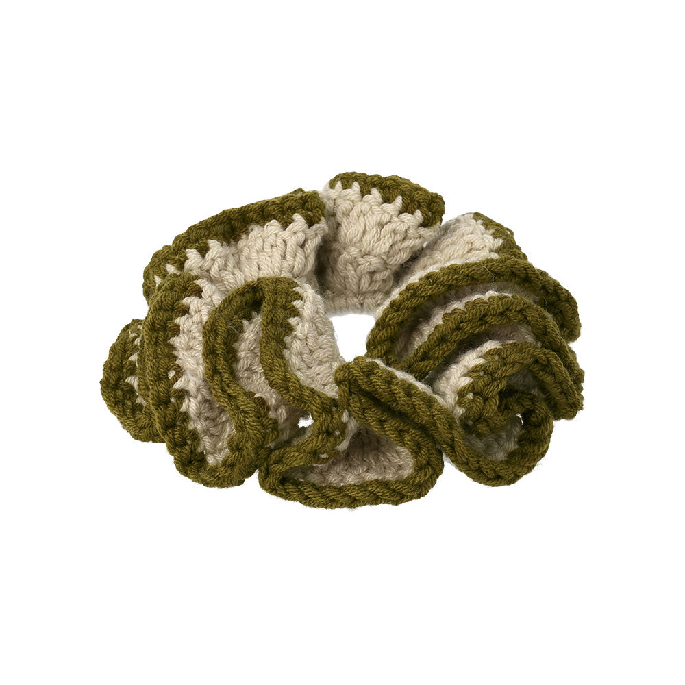 Contrastive Trim Knit Scrunchie