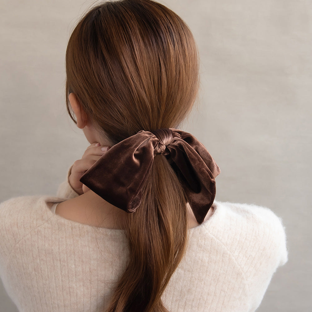 Asymmetrical Bow Velvet Scrunchie - osewaya