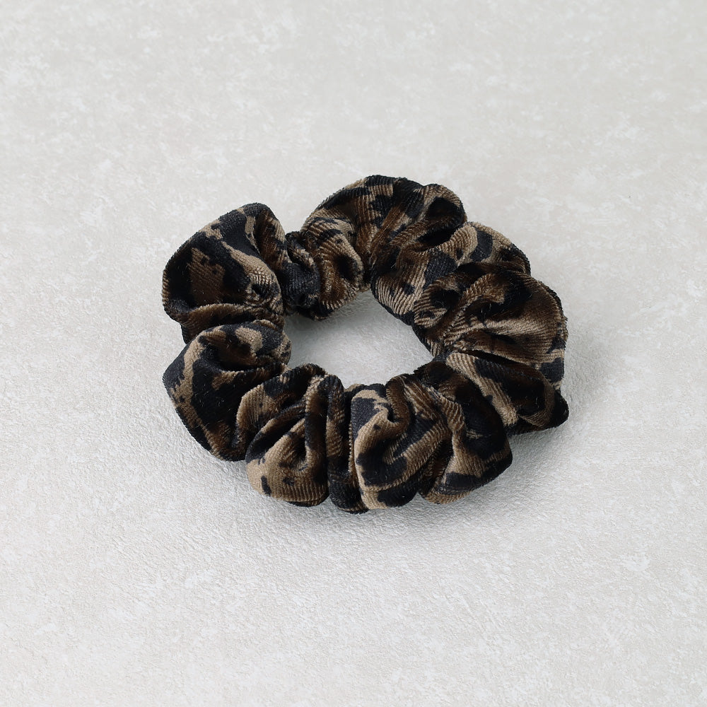 Leopard Pattern Velvet Scrunchie - osewaya