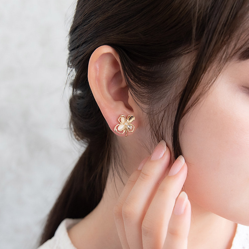 Beaded Cutout Flower Clip Ons