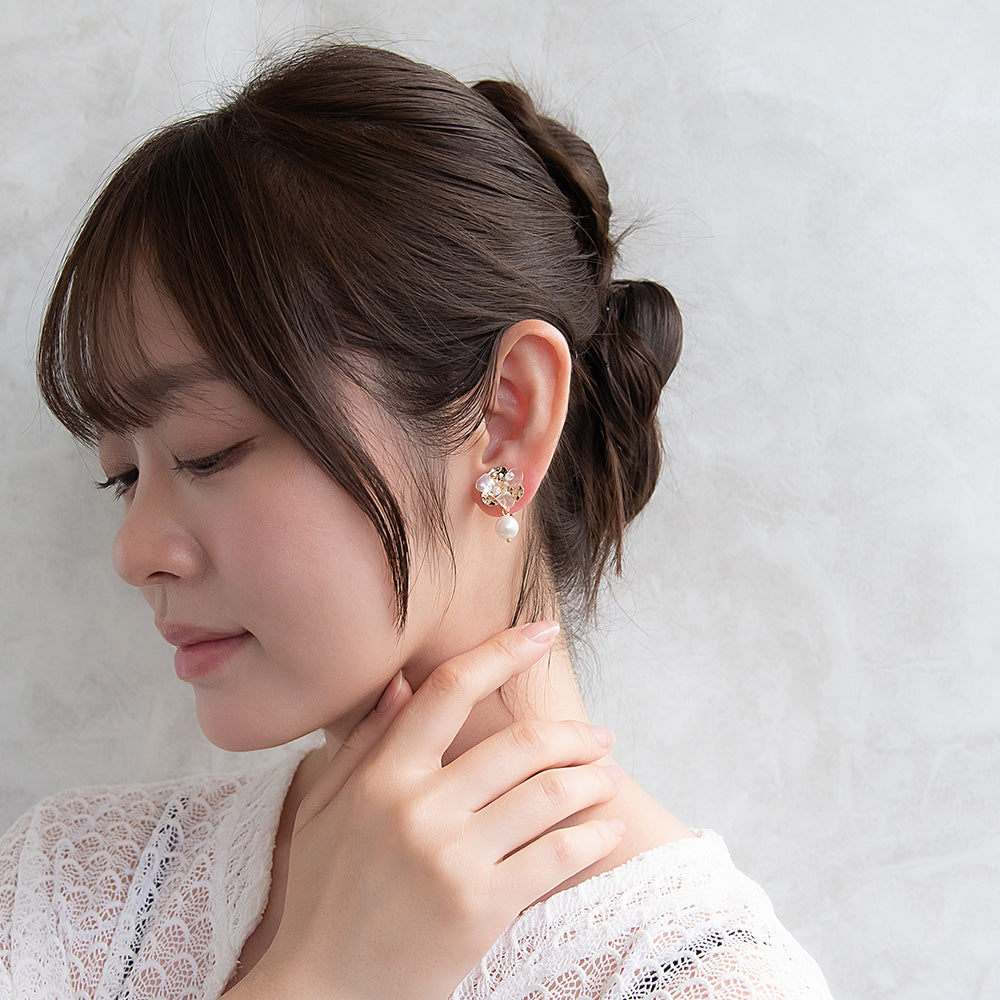 Mixed Petal Flower Pearl Drop Clip Ons