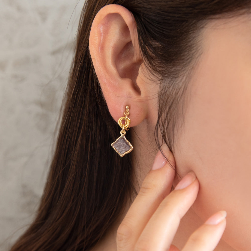 Glittering Organic Square Clip Ons