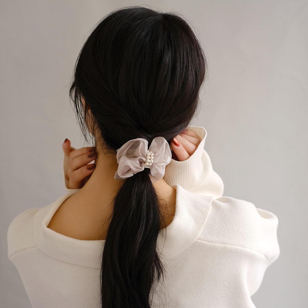 Pearlized Ruffle Wrap Pony Hook