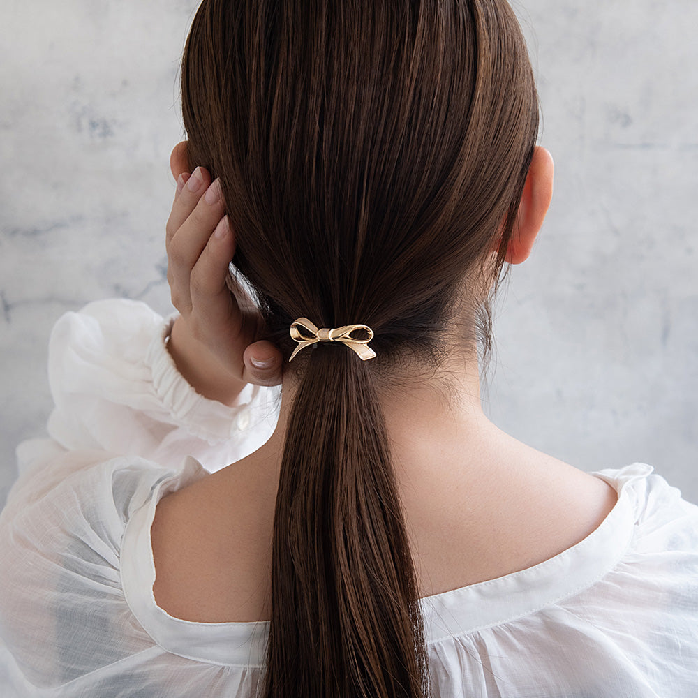 Asymmetric Skinny Bow Pony Hook