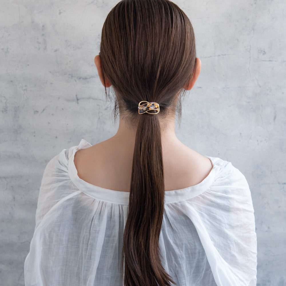 Marble Pattern Pony Hook