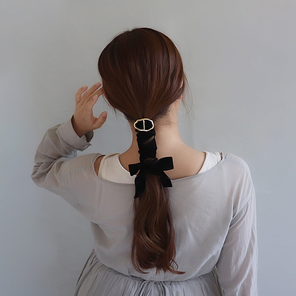 Velvet Ribbon Pony Hook