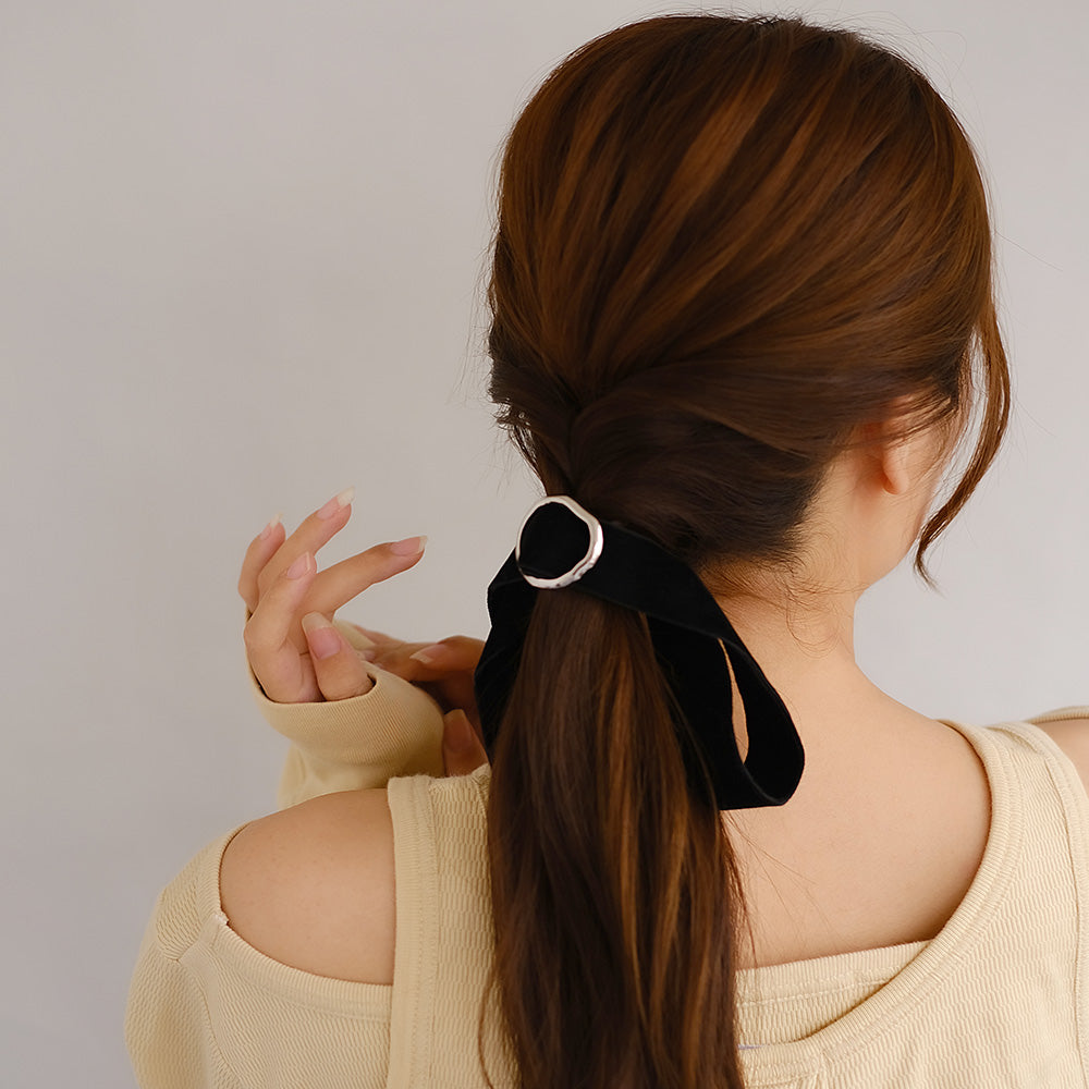 Velvet Ribbon Pony Hook