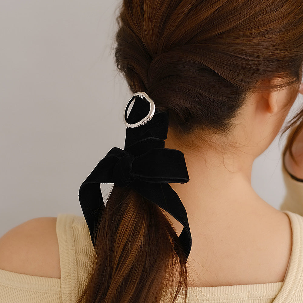 Velvet Ribbon Pony Hook