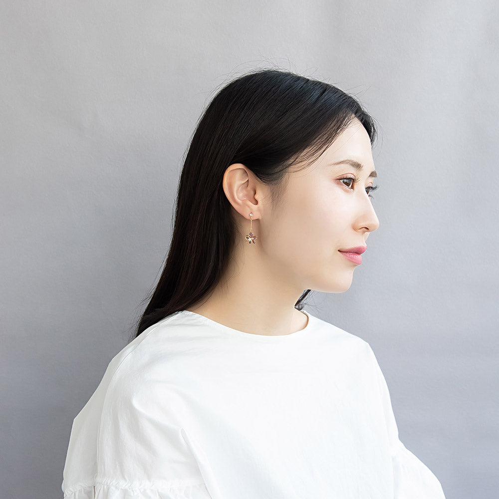 Wire Flower Drop Plastic Earrings