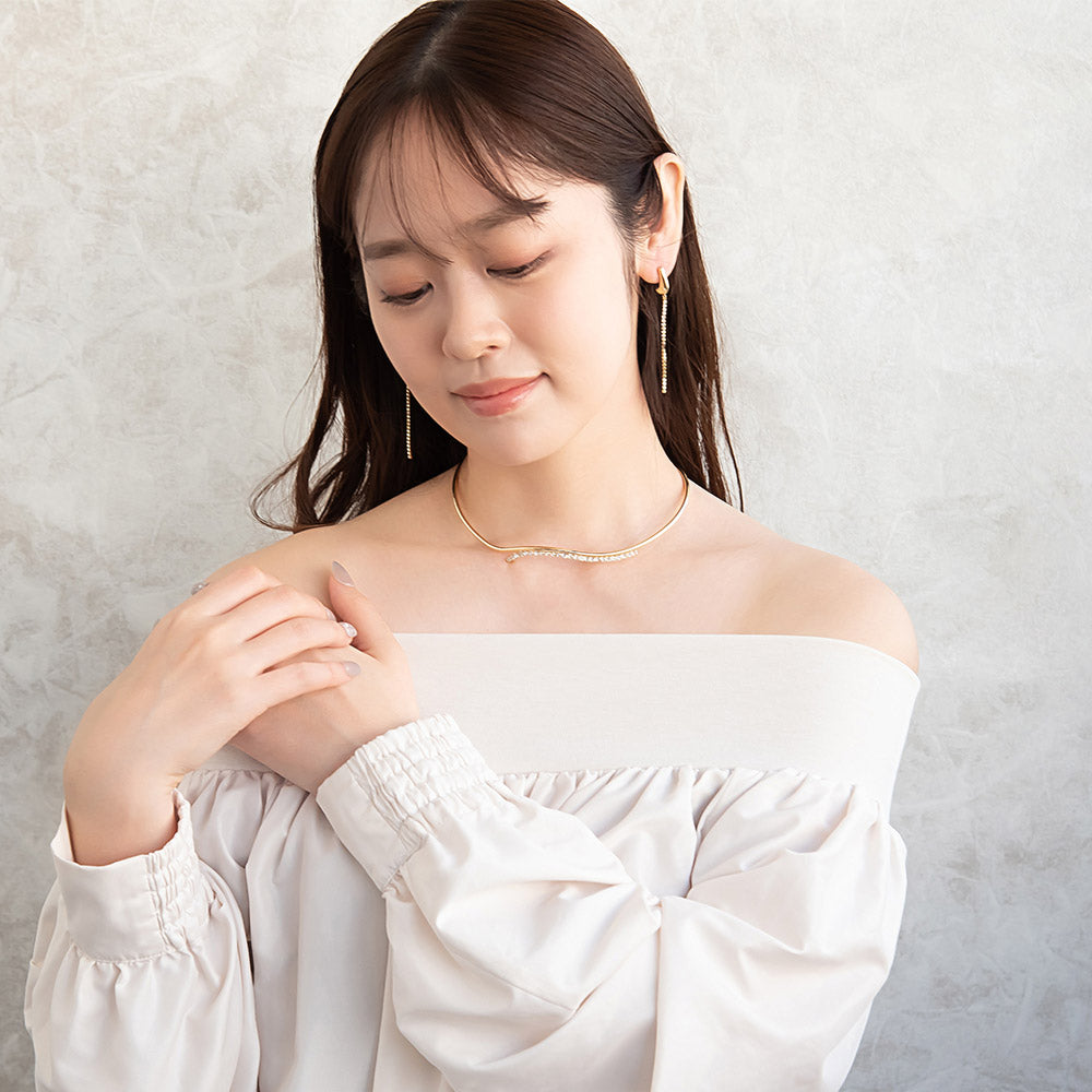 Stone Studded Wave Cuff Necklace